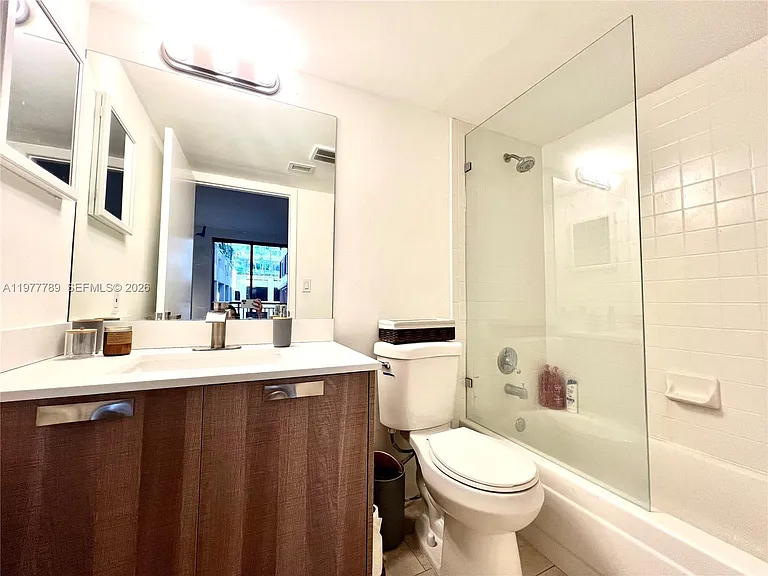 540 Brickell Key Dr #2 — Photo 11