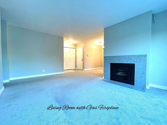 4th image of 393 Thornhill Ct