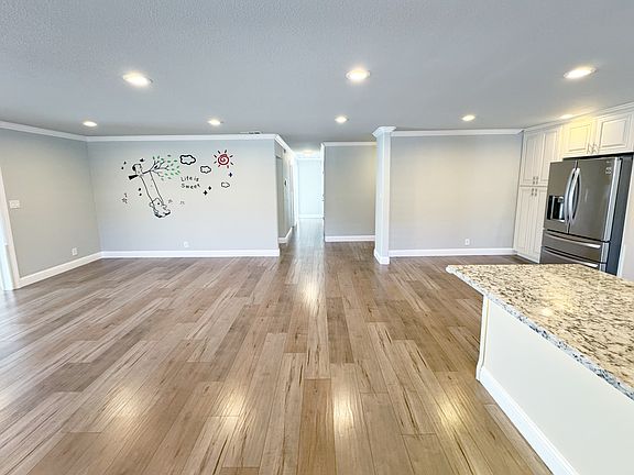 Living room 1