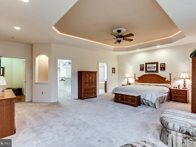 4410 Tuscarora Rd — Photo 39