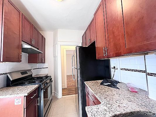 3rd image of 3118 Brighton Fourth St #4D