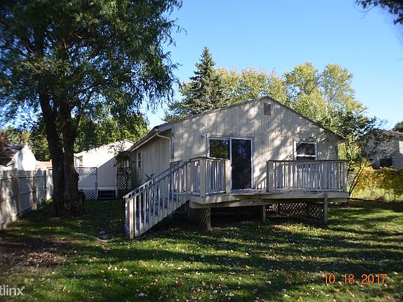 3rd image of 6013 Pollard Ave