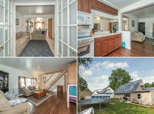 45 Rustleaf Ln, Levittown, PA 19055