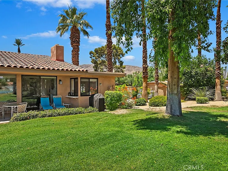 8 Valencia Dr — Photo 14