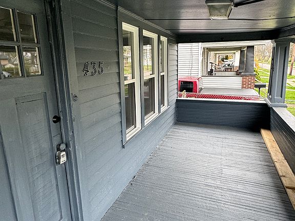 2nd image of 435 Wildwood Ave