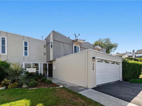 368 Genoa Ln, Costa Mesa, CA 92627