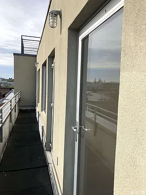 Rented by Oxford Property Group | media 76