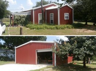 136 1st St, Whitney, TX 76692