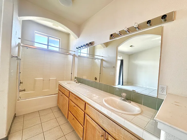 2561 Goldeneye Dr — Photo 32