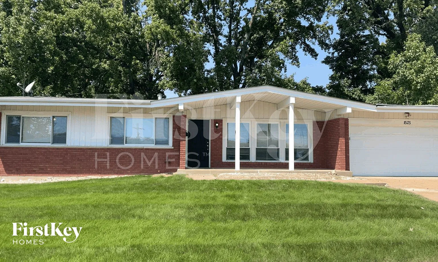 3 bed, 2.0 bath, 1408 sqft, $1,995 — Photo 1