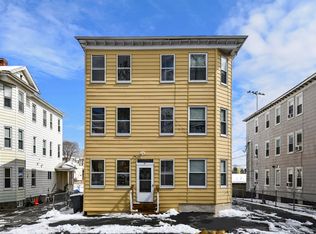 97 Arthur St, Worcester, MA 01604