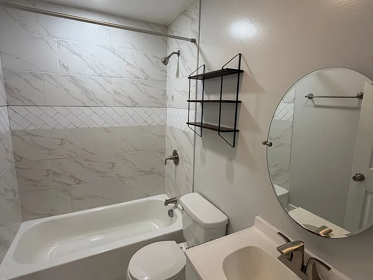 1249 Oakwood Ave — Photo 12