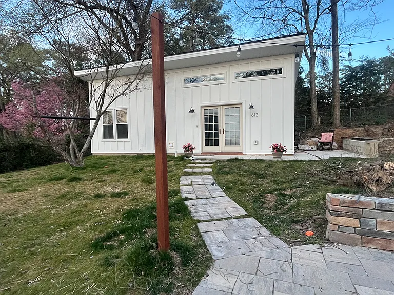 612 Martine Rd — Photo 4