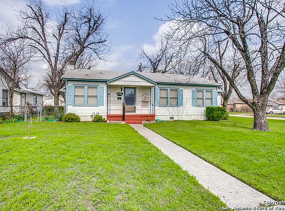 2nd image of 205 Ross Ave