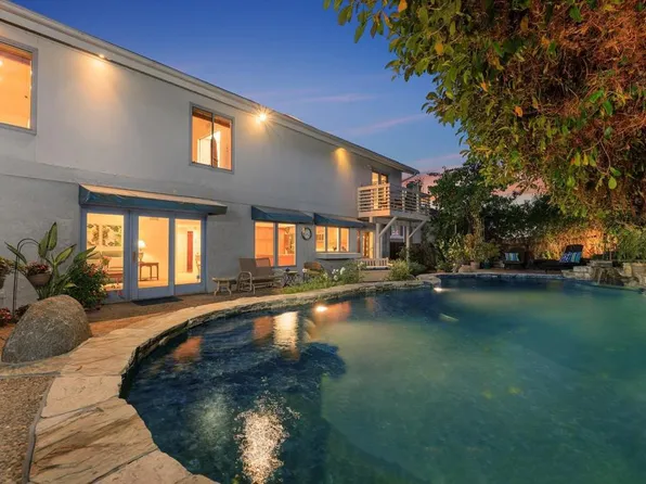 7315 Esfera St, Carlsbad, CA 92009