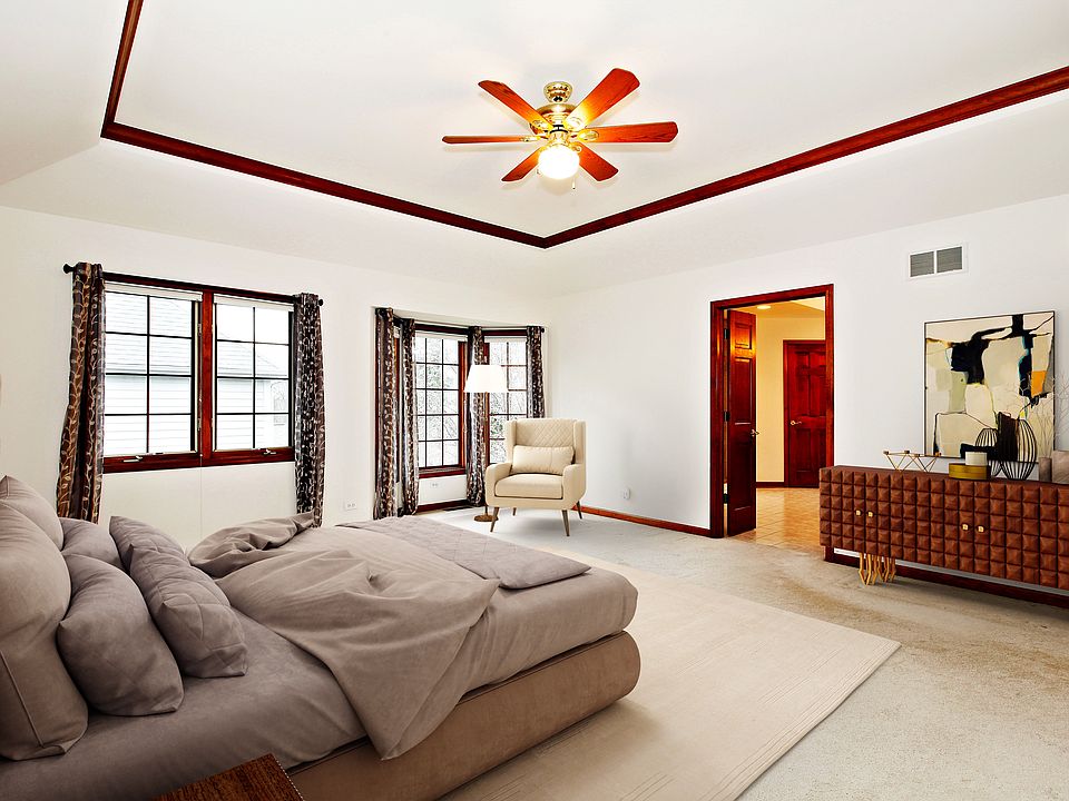 1st image of 2163 Canterbury Ln