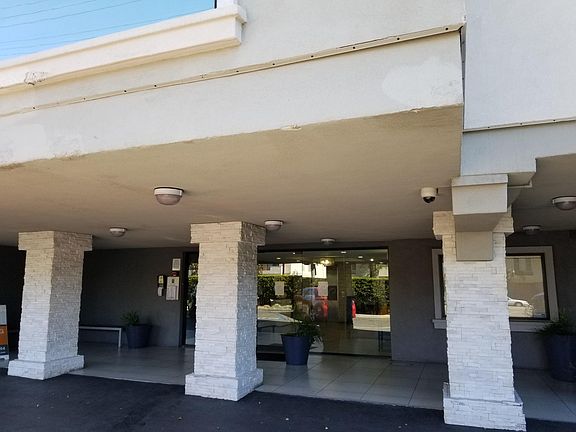 3rd image of 8702 De Soto Ave #225