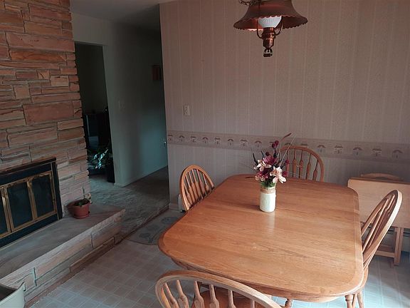 4th image of 3646 Kawkawlin River Dr