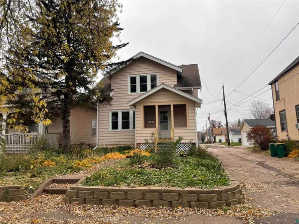 411 N 42nd Ave W, Duluth, MN 55807