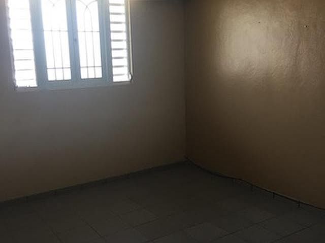 2nd image of PE2 Calle 11