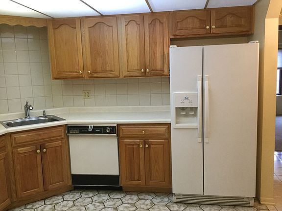 5th image of 7525 W Lawrence Ave Unit 207