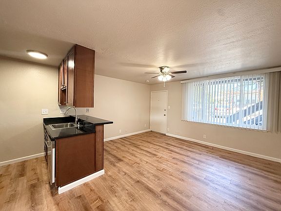2nd image of 2522 35th Ave #27