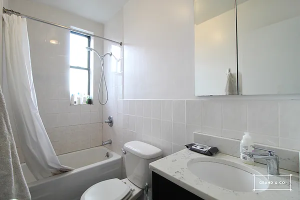 Rented by Grand & Co. | media 7