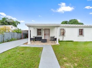 551 E 37th St, Hialeah, FL 33013