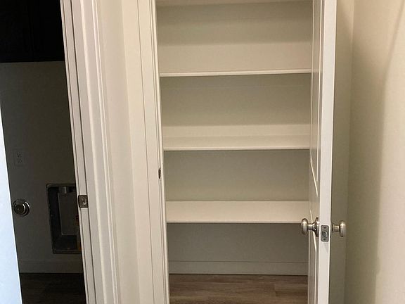 5th image of 15016 Winslow Way