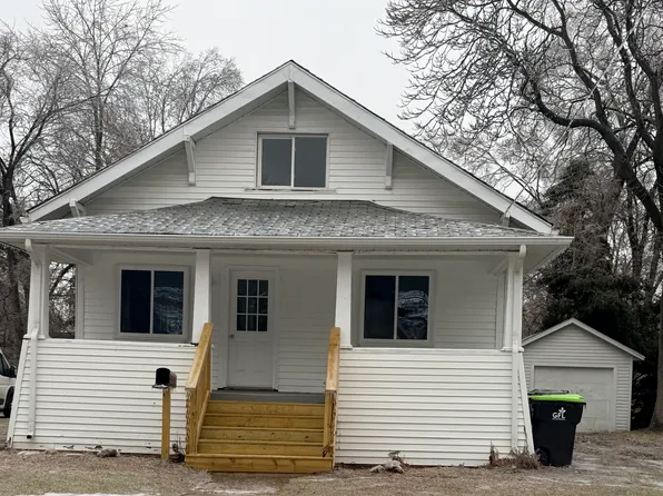 1602 Sayre St, Midland, MI 48640