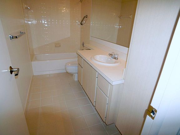5th image of 2887 SW Lakemont Pl