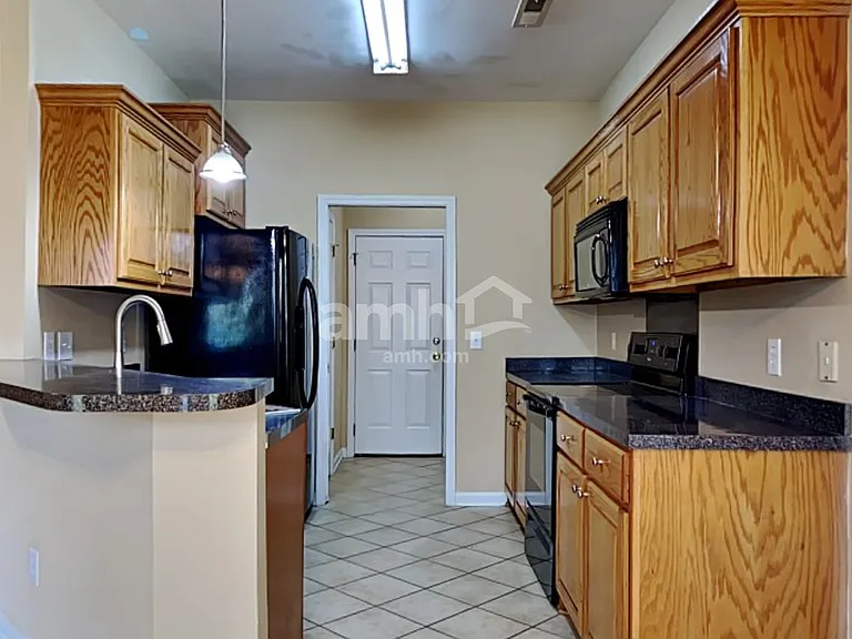 7745 Fayetteville Rd — Photo 4