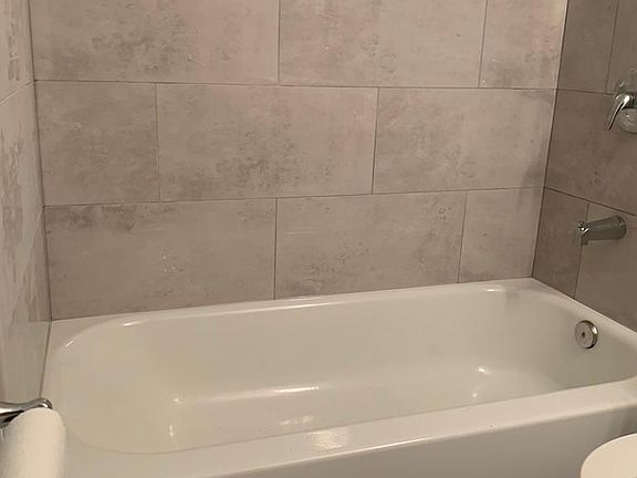 5th image of 2170 Wedgwood Dr W