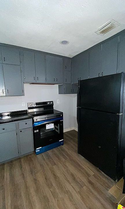 1st image of 2031 Thomas Ct