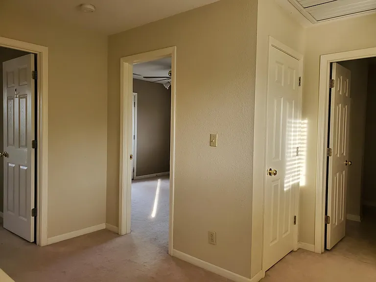 650 Huntridge Dr — Photo 9