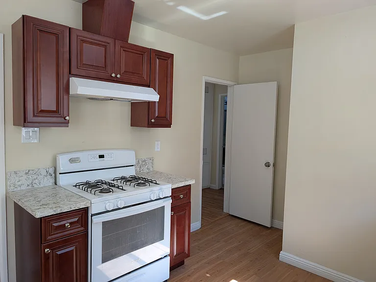 4670 W El Segundo Blvd #B — Photo 13