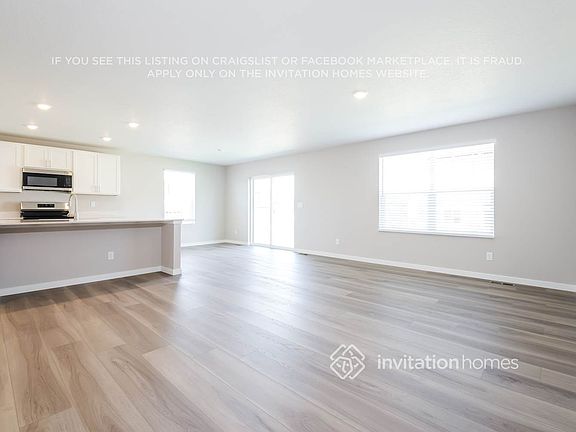 4th image of 21937 E 39th Pl