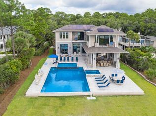 25 Sand Hill Crane Rd, Hilton Head Island, SC 29928