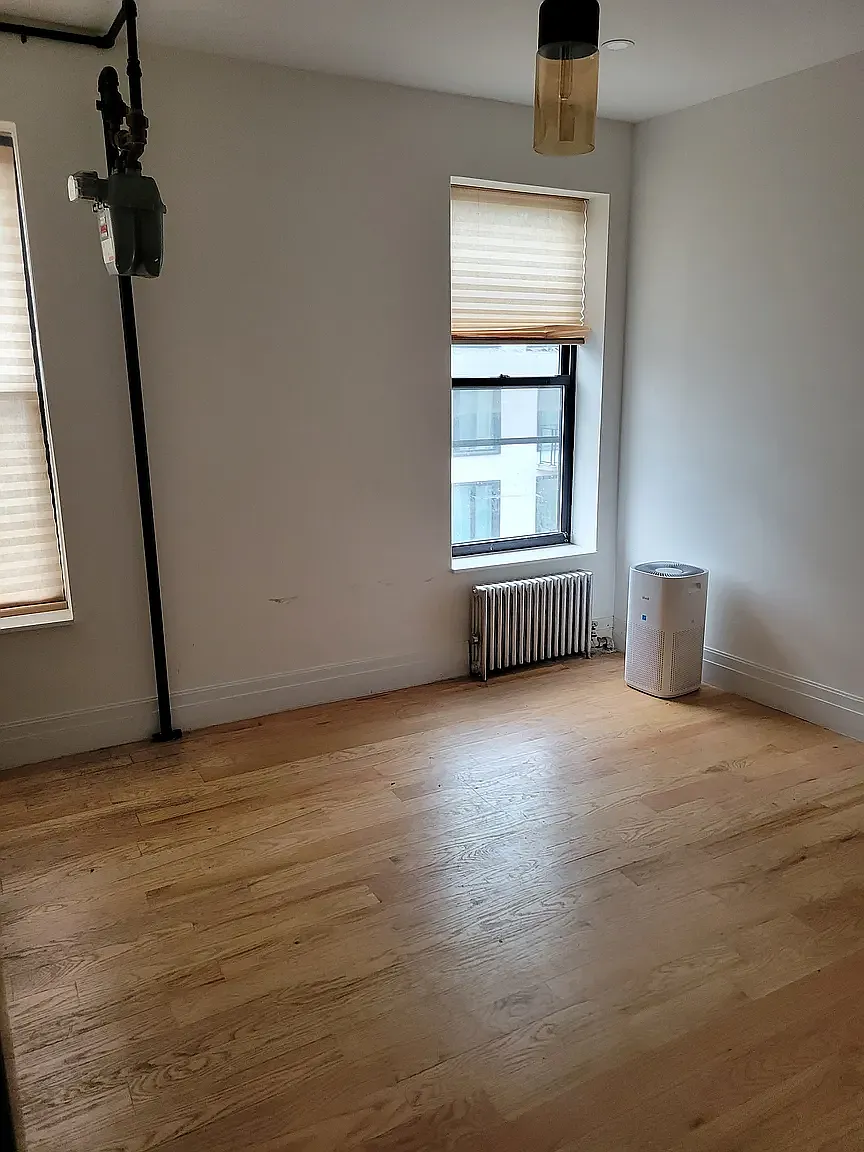 127 Grand Street — Photo 3