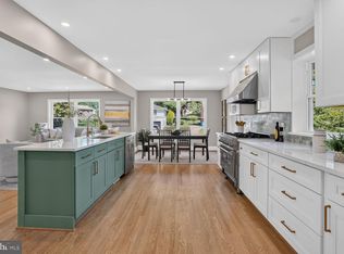 9009 Mears St, Fairfax, VA 22031