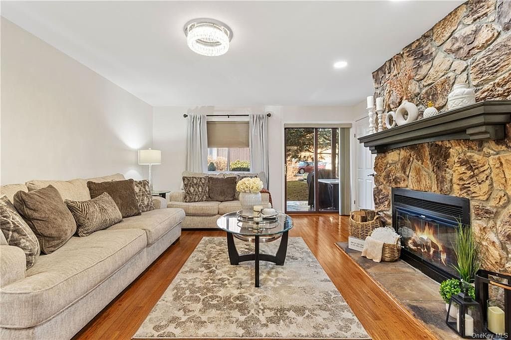 301 Panorama Drive, Mohegan Lake, NY 10547 Zillow