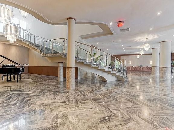 5th image of 5401 Collins Ave APT 811