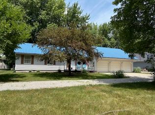 6645 Oak Dr, Celina, OH 45822