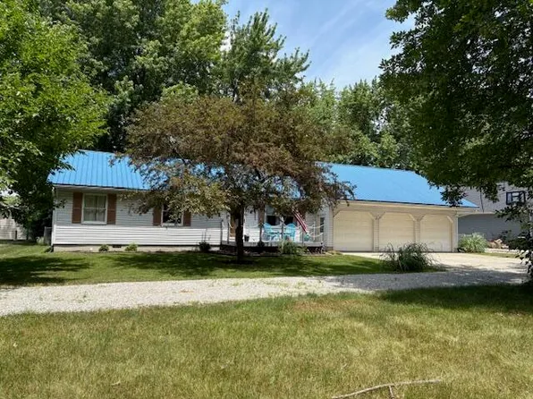 6645 Oak Dr, Celina, OH 45822