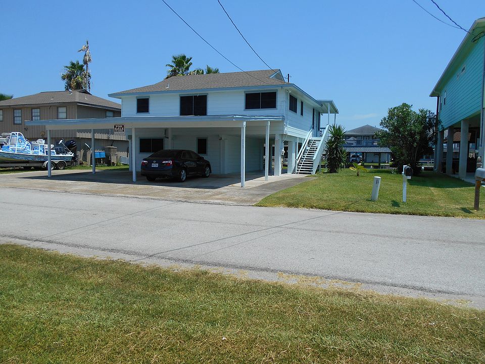 1st image of 240 Barracuda St