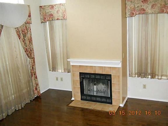 2nd image of 1127 Reitz Dr