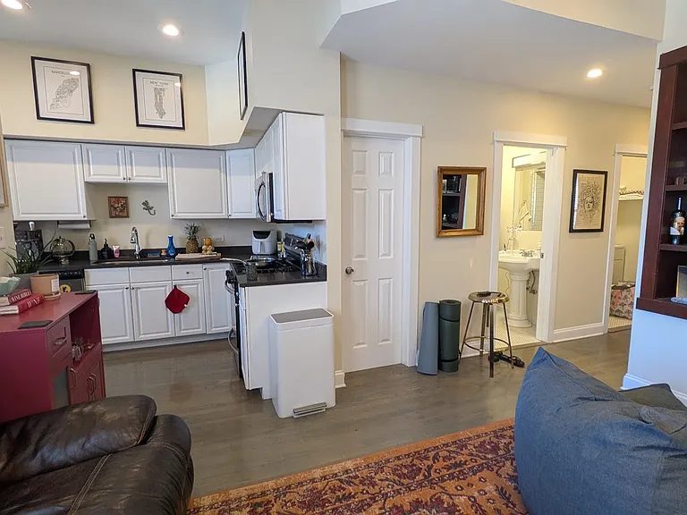 2935 N Clark St #2NR — Photo 4