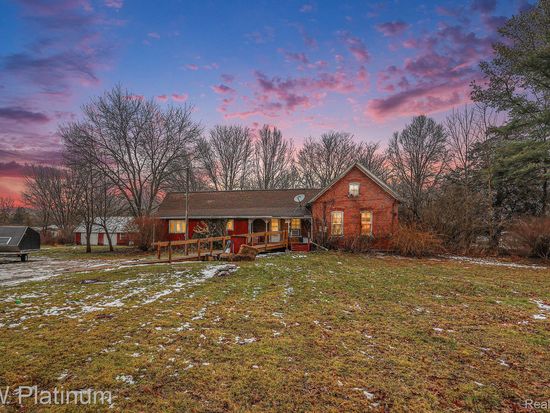 4202 Palms Rd, Casco, MI 48064