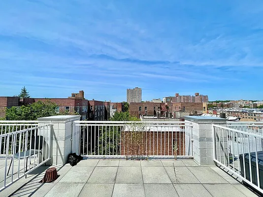 Rented by Rennit Inc. | media 14