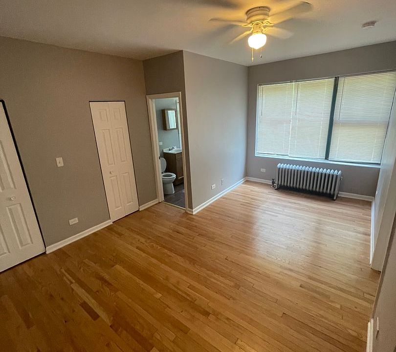 1st image of 7852 S Ellis Ave #303